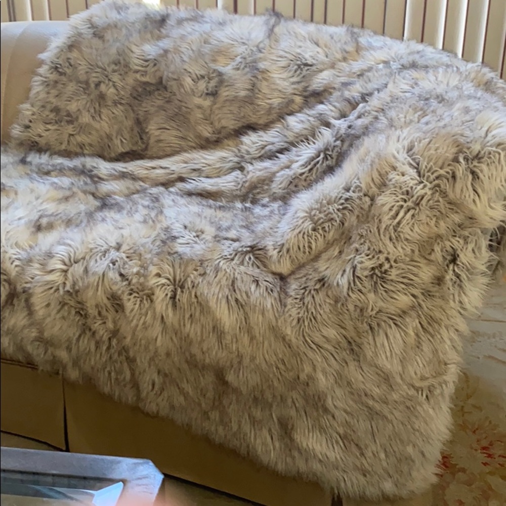 NOBILIS Paris designer large fur throw